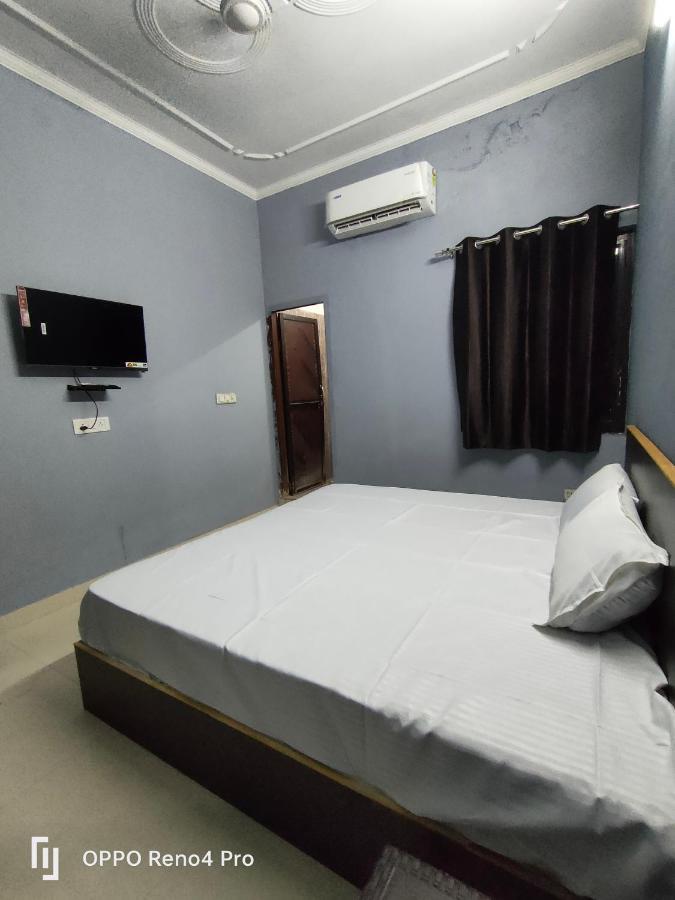 The Aana Inn Hotel Jaipur Buitenkant foto